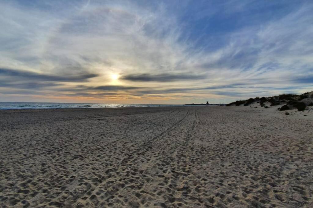 Amplio Apart Con Wi-Fi Y Aire Acondicionado Para Descansar Y Relajarse Chiclana de la Frontera Luaran gambar